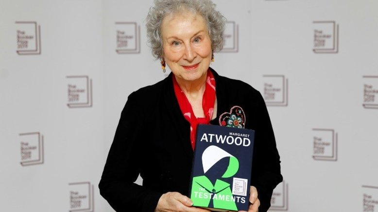 Margaret Atwood e Bernardine Evaristo recebem Booker Prize