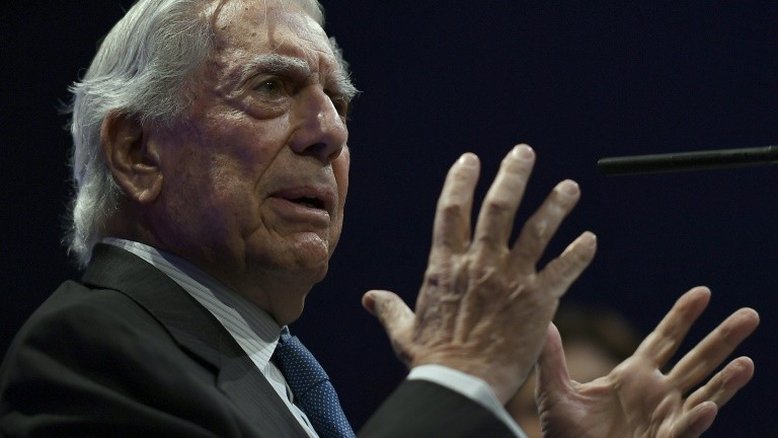 Vargas Llosa volta à história latino-americana com 'Tiempos recios'