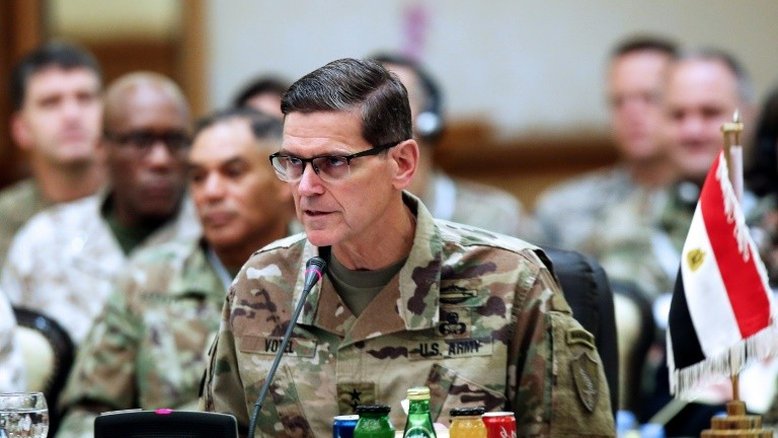 Ex-autoridades militares acusam Trump de 'abandonar' curdos