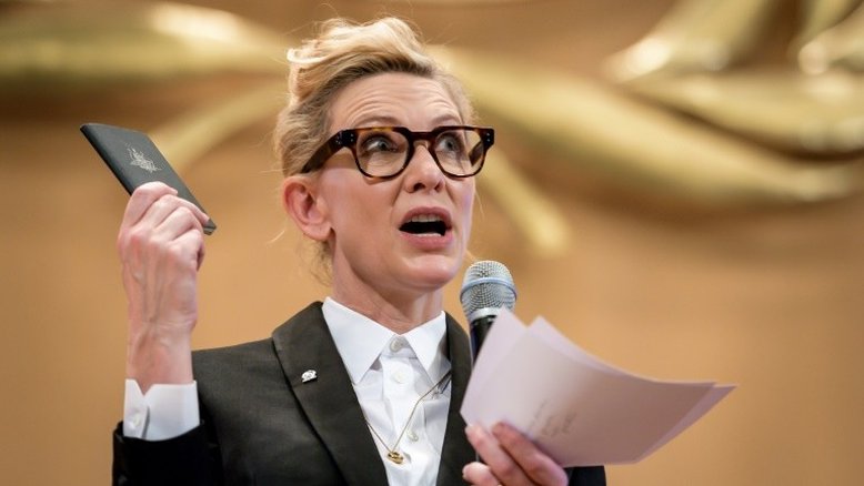 Cate Blanchett pede solução para problema dos apátridas