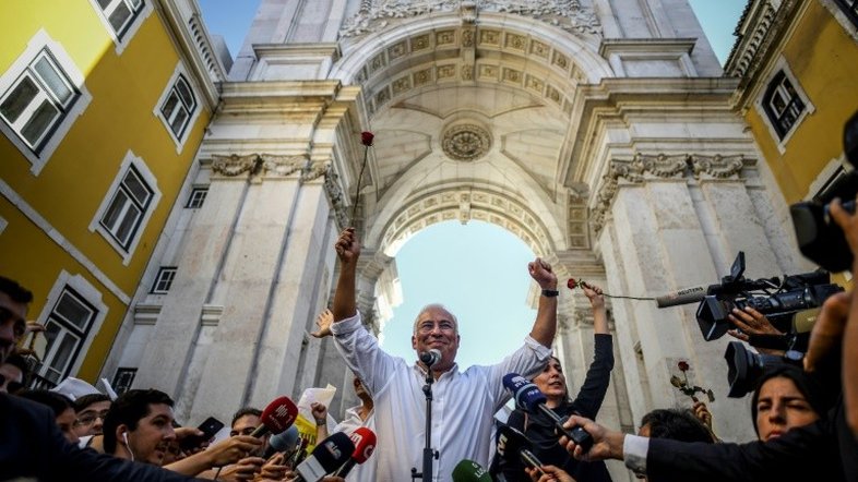 Primeiro-ministro Antônio Costa sai fortalecido de eleições em Portugal