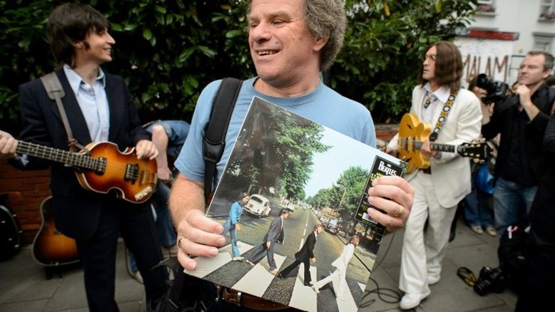 'Abbey Road' volta ao topo após meio século
