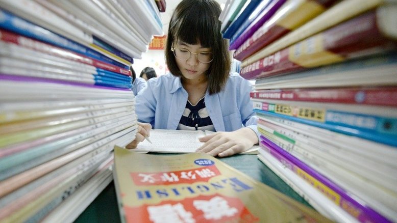 Província chinesa quer obrigar crianças a irem cedo para cama