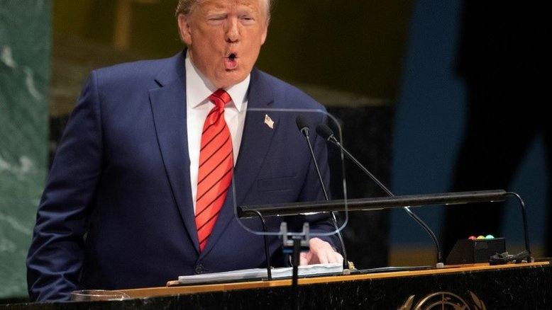 Política externa de Trump: muitos "instintos" sem sucessos para mostrar
