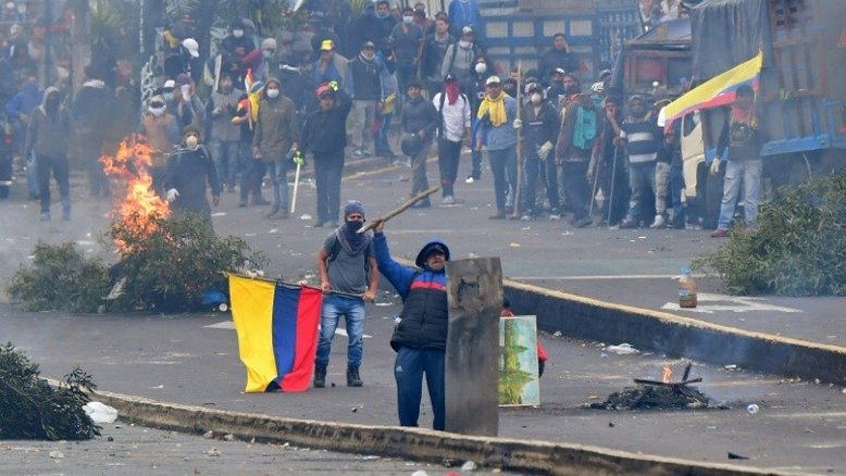 Equador, um país petroleiro em crise