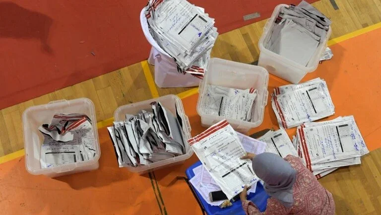 Segundo turno da eleição presidencial na Tunísia será em 13 de outubro