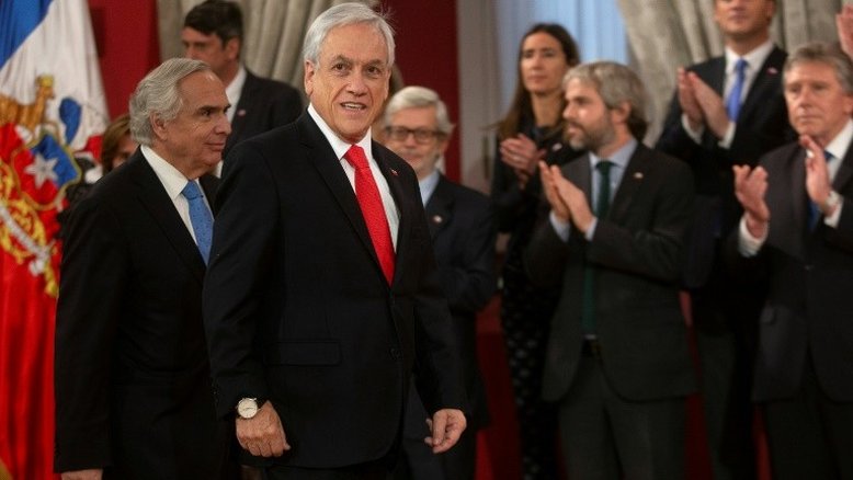 Piñera renova gabinete para acalmar protestos, que prosseguem no Chile