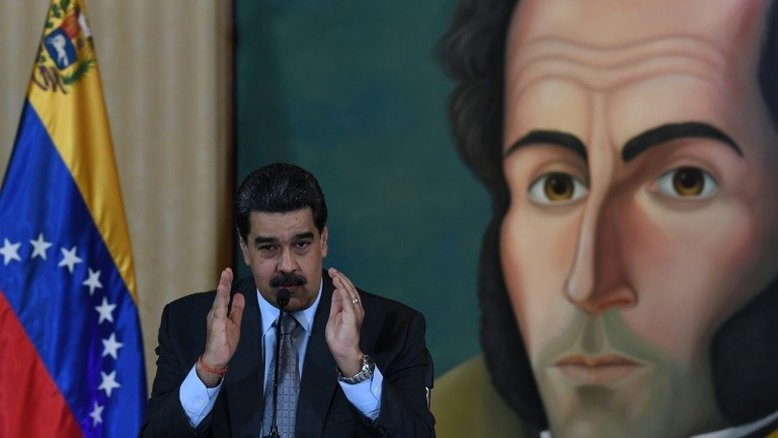 "Não se equivoquem", alerta Maduro a adversários ao condenar "golpe de Estado" na Bolívia