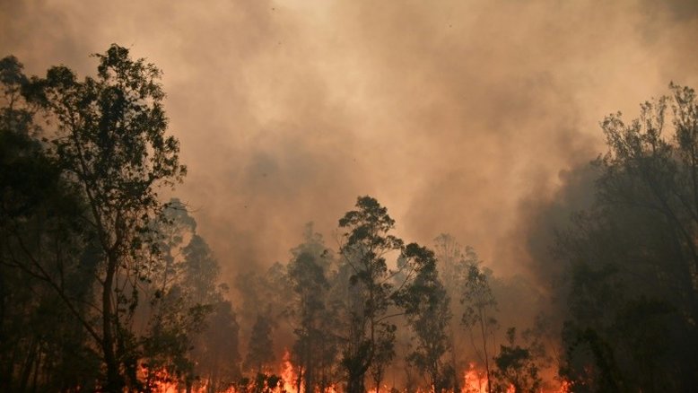 Bombeiro australiano acusado de provocar incêndios