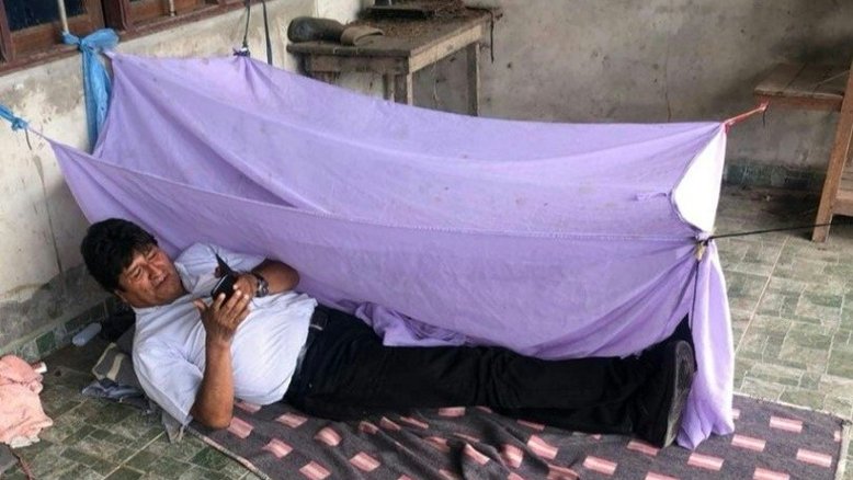 Morales se asila no México e militares atuam contra violência na Bolívia