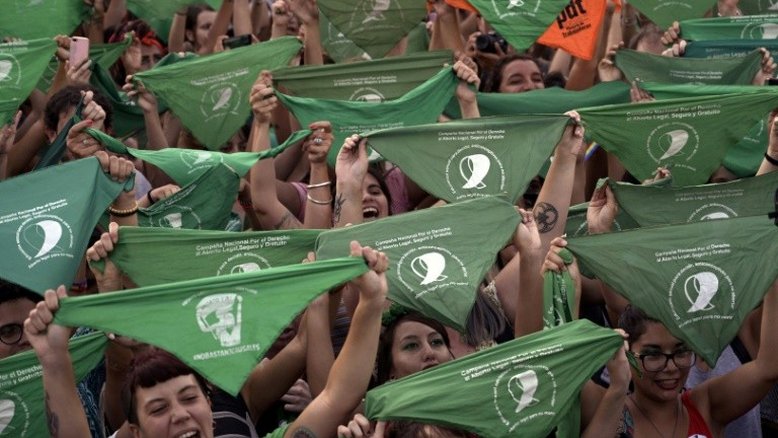 Fernández promete levar lei de aborto ao Congresso ' o quanto antes'