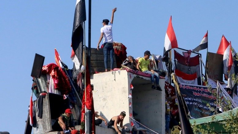 Sete mortos no Iraque após acordo político para acabar com protestos