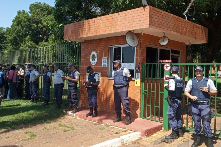 Partidários de Guaidó desocupam embaixada da Venezuela em Brasília
