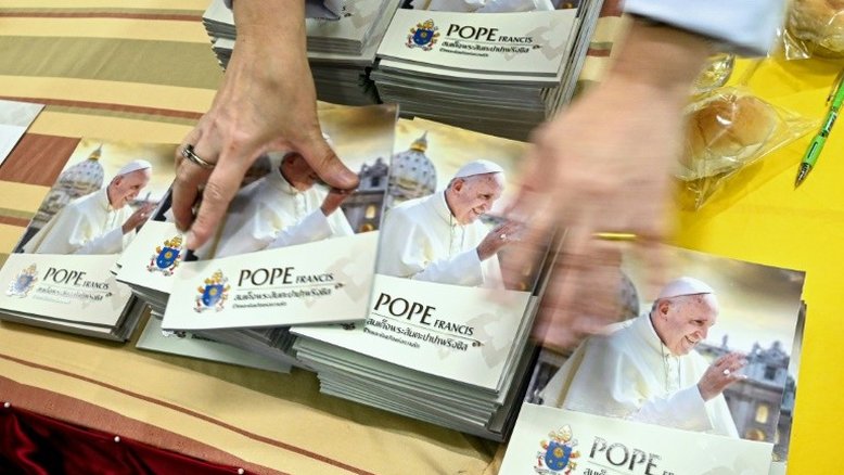 Papa vai ao Japão para denunciar uso 'imoral' das armas atômicas