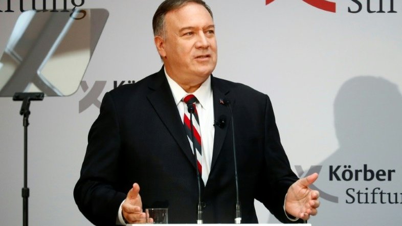 Pompeo alerta contra China e Rússia nos 30 anos da queda do Muro de Berlim