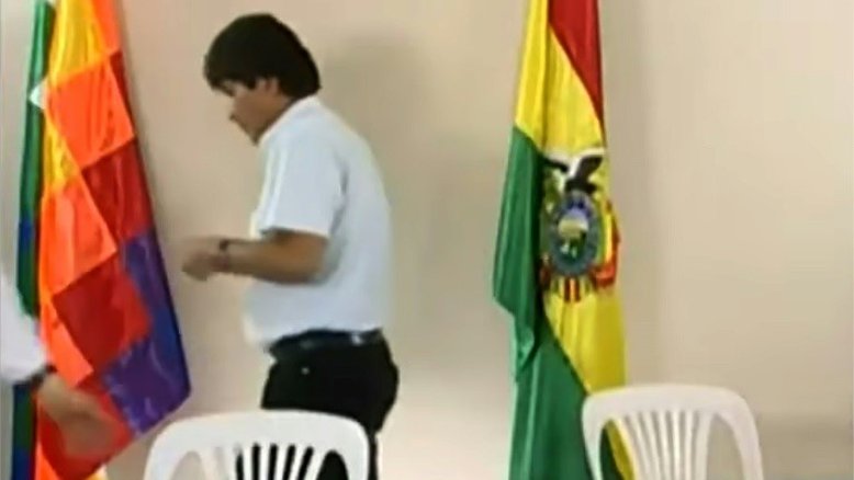 Uruguai expressa consternação por 'golpe de Estado' na Bolívia
