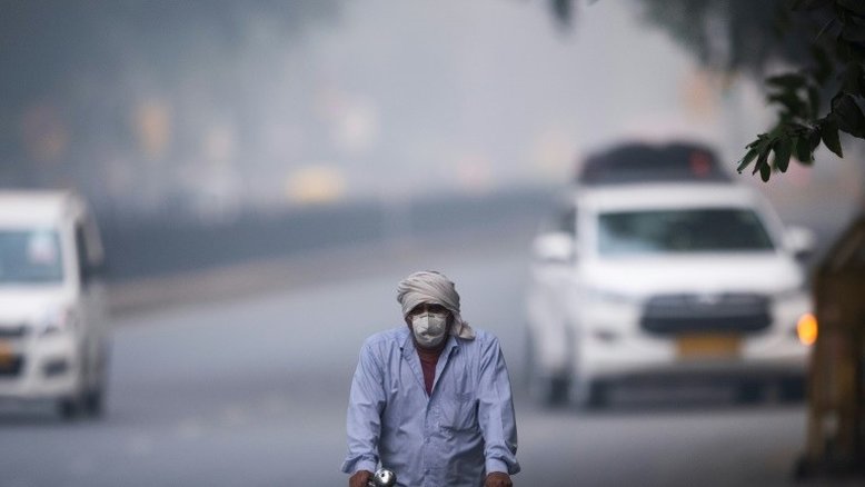 Milhões de pessoas sofrem com a poluição em Nova Délhi