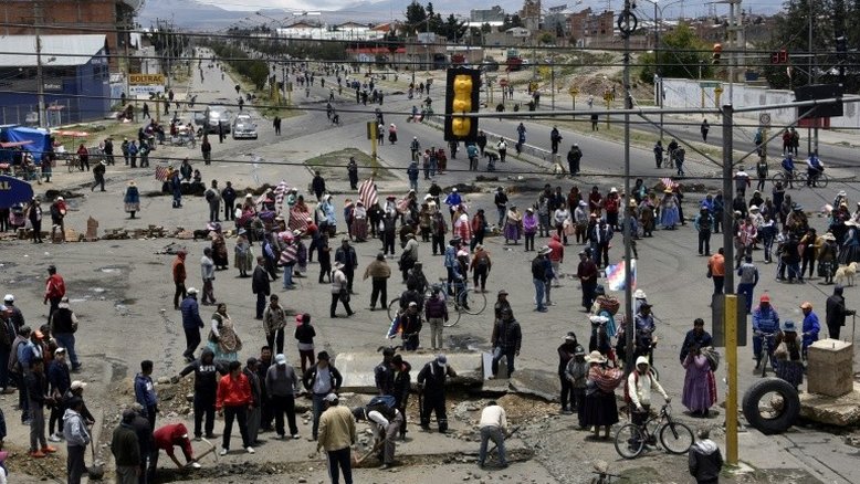 Igreja Católica pede diálogo para restaurar a paz na Bolívia