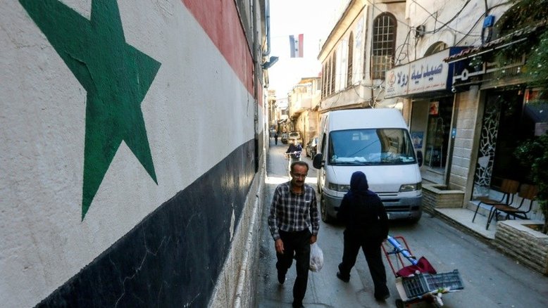 Bombardeios israelenses perto de Damasco em resposta a foguetes lançados da Síria