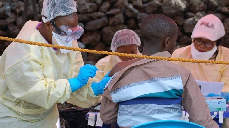 Segunda vacina contra ebola começa a ser aplicada na RDC