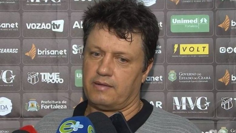 Com reviravolta, gestores do Cruzeiro decidem pela permanência de Adilson Batista