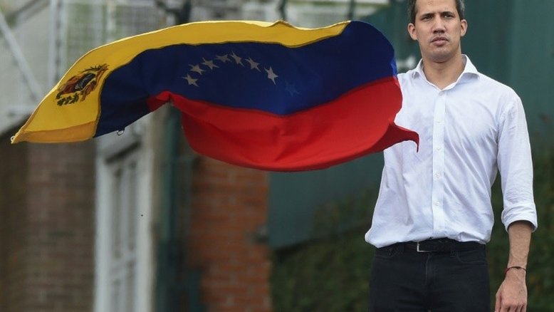 Parlamento venezuelano autoriza uso de US$ 3,5 milhões sob controle de Guaidó