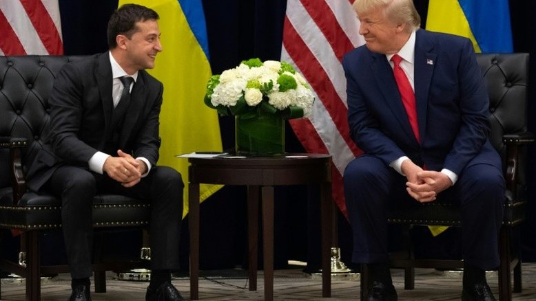 Presidente ucraniano se declara cansado do escândalo com Trump