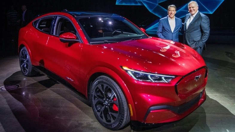 Ford lança Mustang elétrico