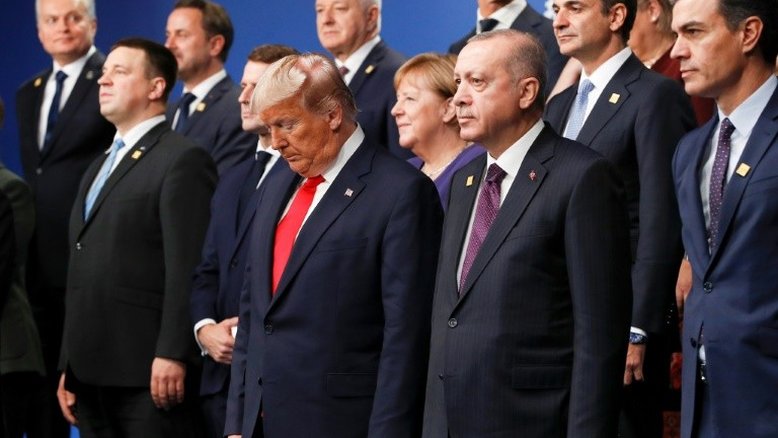Líderes da Otan adotam declaração final conjunta