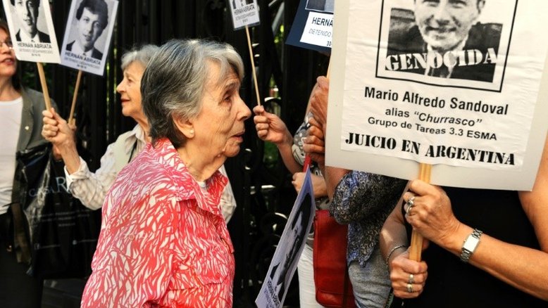 Ex-policial da ditadura argentina é detido perto de Paris