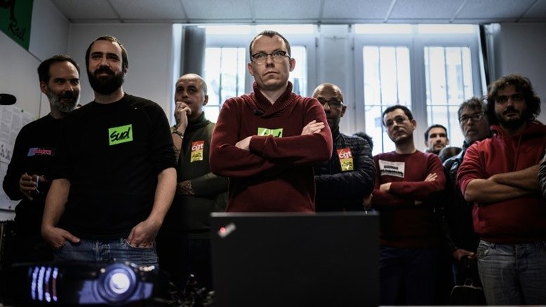 Sindicatos franceses pedem intensificação da greve após proposta de reforma da Previdência