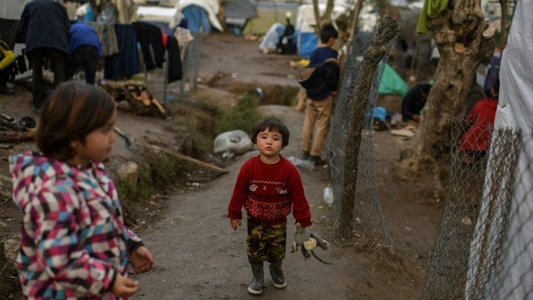 Refugiados cometem suicídio na Grécia