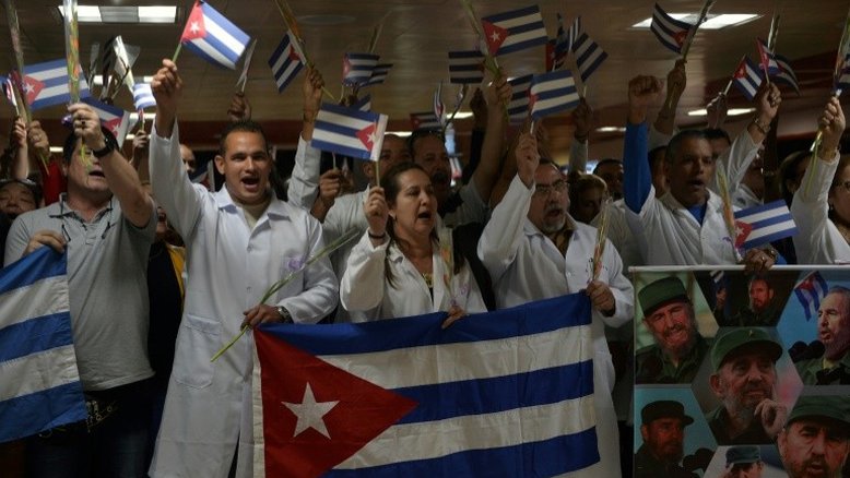 Repatriação de médicos cubanos: um golpe político e econômico para Havana