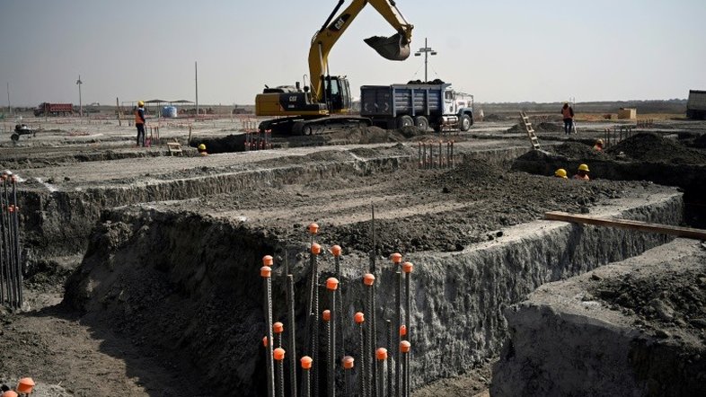 Exército constrói polêmico novo aeroporto do México