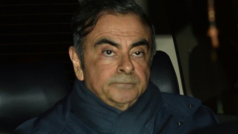 Ex-presidente da Renault-Nissan Carlos Ghosn foge do Japão para Beirute