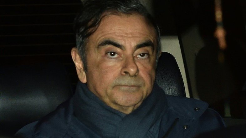 Ex-presidente da Renault-Nissan Carlos Ghosn foge do Japão para Beirute