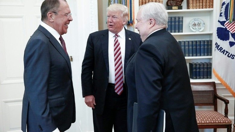 Chanceler russo vai aos EUA um ano após polêmica reunião com Trump