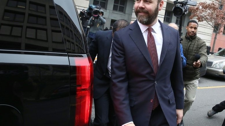 Ex-subdiretor de campanha de Trump é condenado a 45 dias de prisão