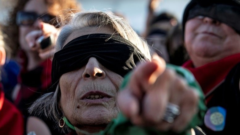 'O estuprador é você', a performance de feministas chilenas que conquistou o mundo