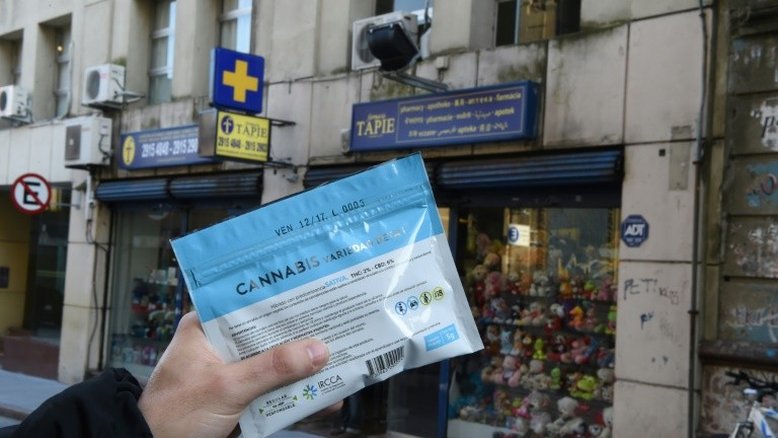 Consumo de maconha ilegal cai no Uruguai após regulamentação do mercado