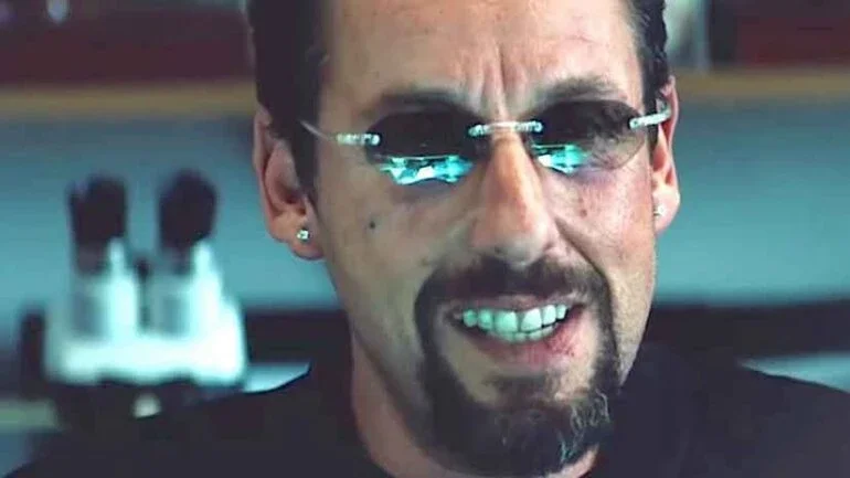 Adam Sandler ganha prêmio de melhor ator pelo longa 