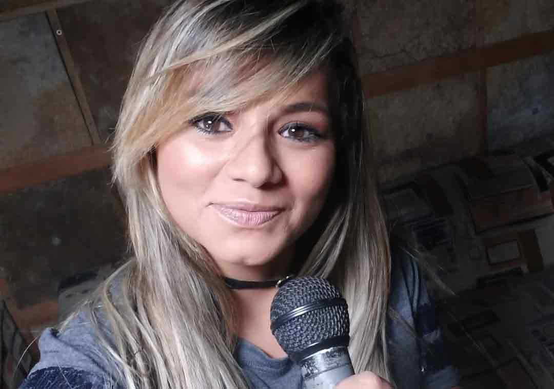 Cantora de forró Andreia Ribeiro, passa mal e morre durante show no Piauí
