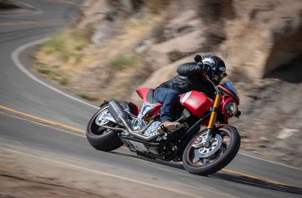 Keanu Reeves lança a nova linha 2020 de sua moto Arch KRGT-1 6 A moto ganhou um sistema de freios ABS mais moderno