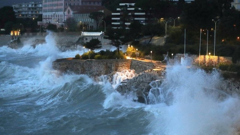 Tempestade deixa oito mortos em Espanha e Portugal e um desaparecido na França