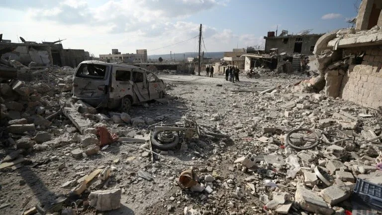Ataques na província síria de Idlib fazem 19 mortos, incluindo crianças