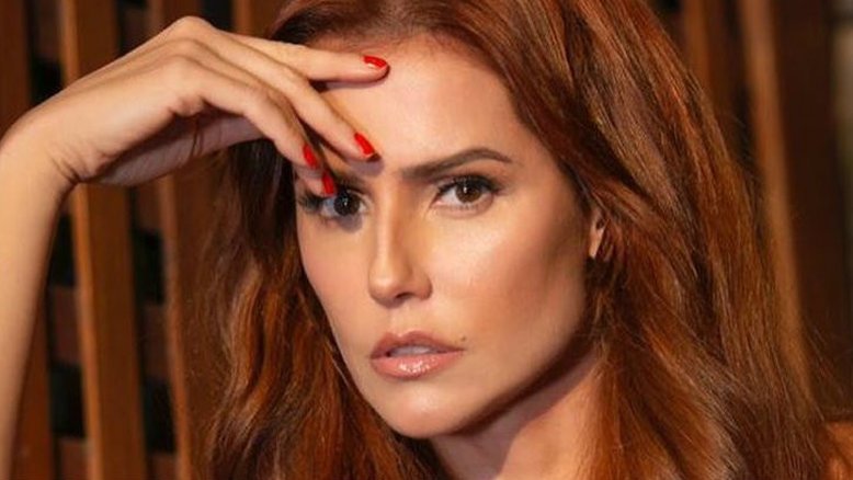 Deborah Secco revela que já tomou remédio para emagrecer: 'Sou fruto de uma sociedade doente'