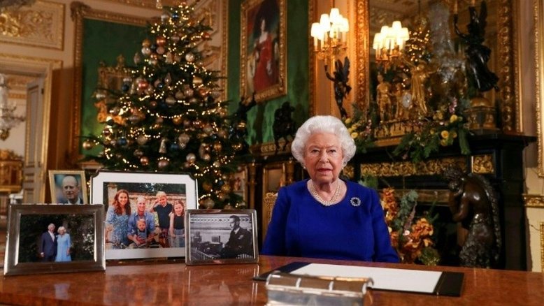 Rainha Elizabeth II lembra ano 'agitado' em mensagem de Natal
