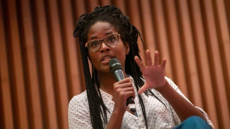 Filósofa Djamila Ribeiro faz boletim de ocorrência após ameaças contra a filha