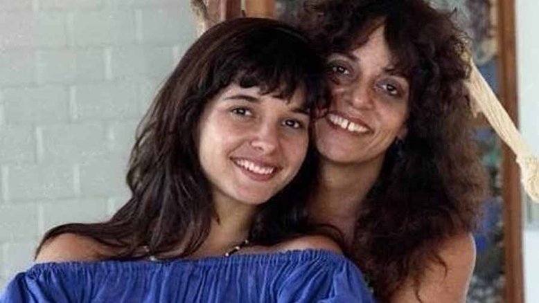 Glória Perez mostra projeto que leva nome da filha morta: 'Emocionada'