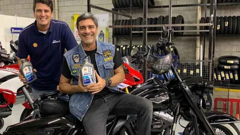 Junno Andrade relata que sofreu acidente de moto: 